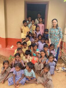 Akshara with Chamanthi Sanctuary School children